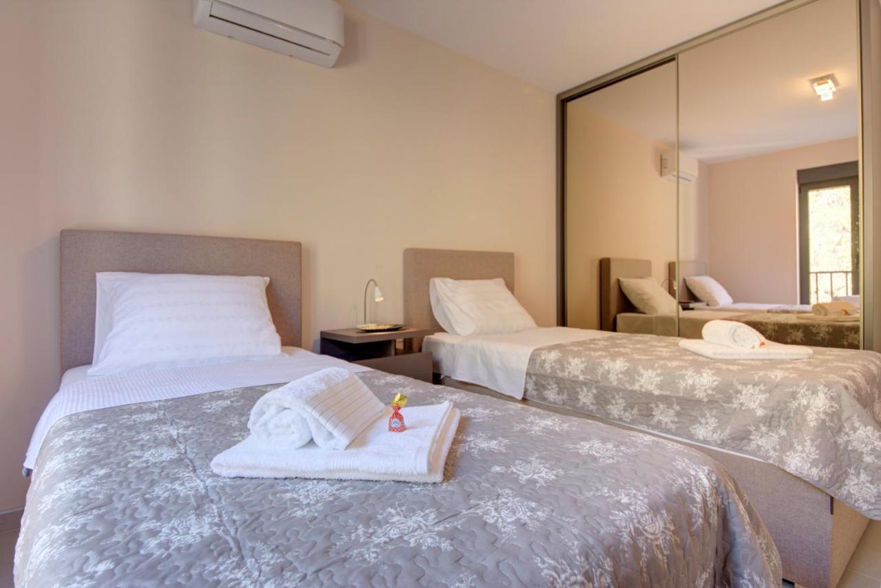 Bajova Kula Luxury Residences Kotor Extérieur photo
